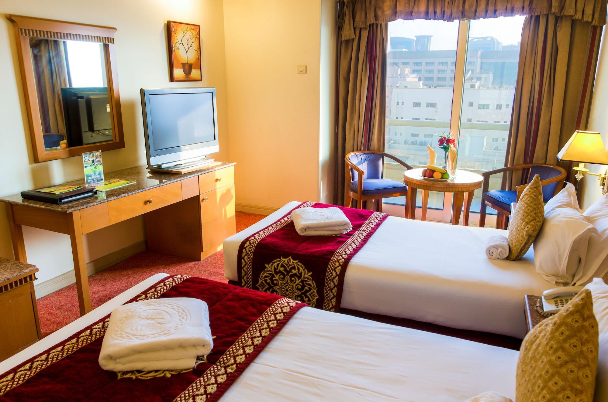 Ramee Guestline Hotel Дубай Екстер'єр фото