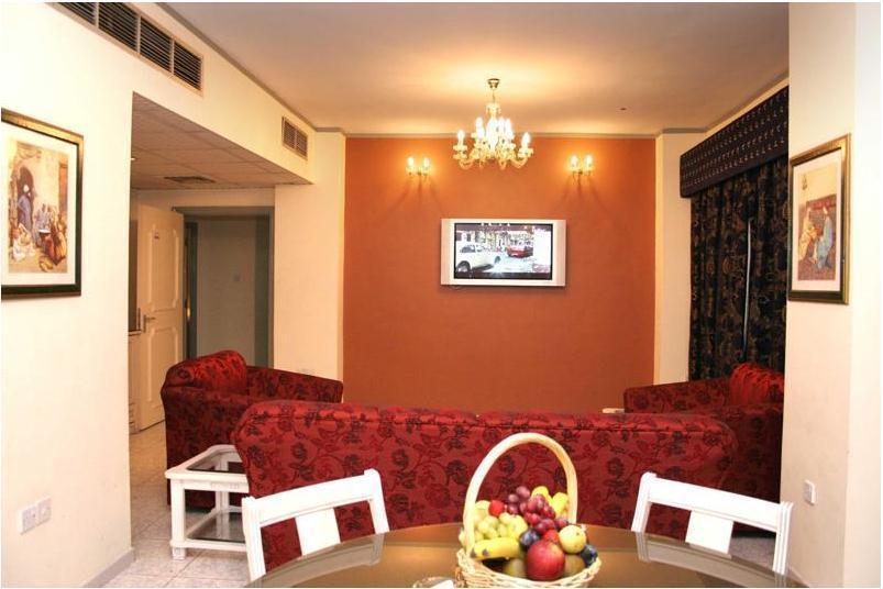 Ramee Guestline Hotel Дубай Екстер'єр фото